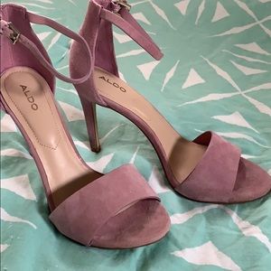 Mauve Heels